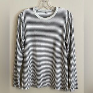 Uniqlo Navy and White Striped Long Sleeve Tee